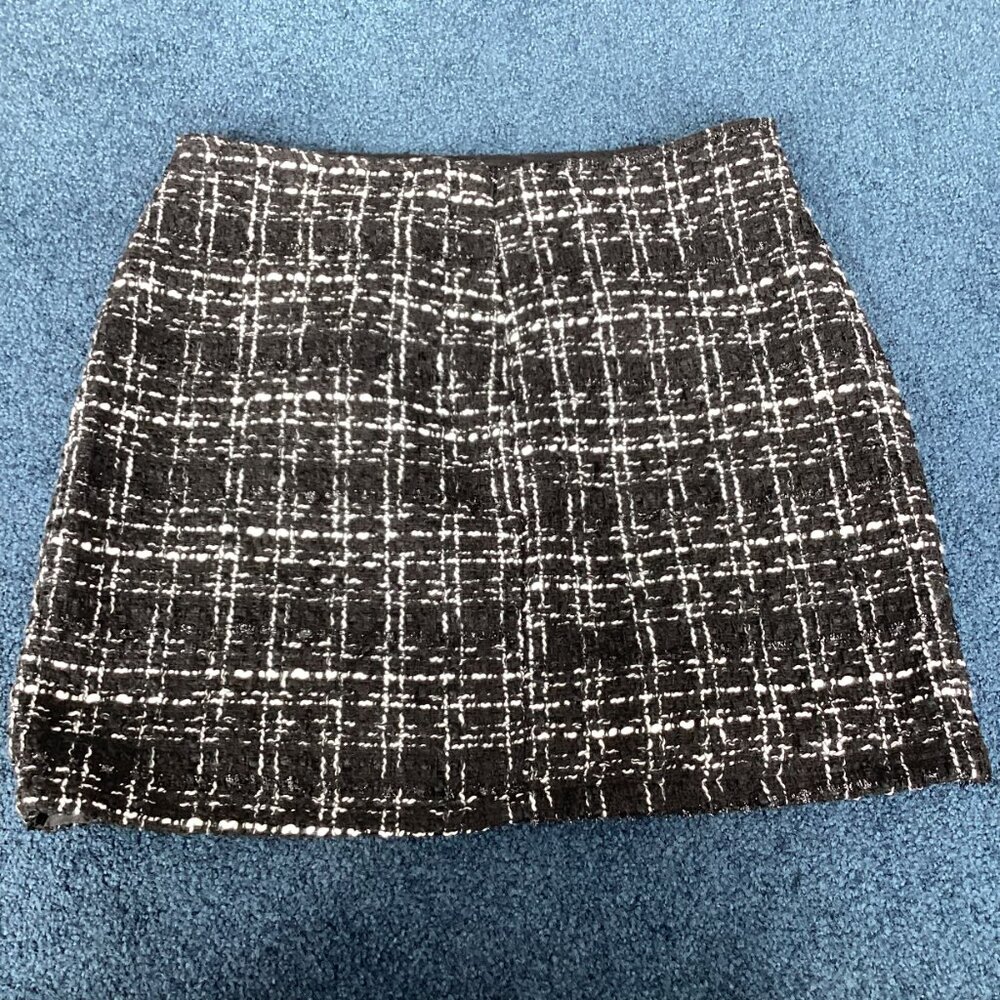 Black and White Tweed Skirt - Large - Picture 2 of 8